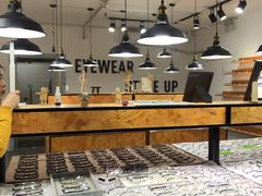 -罗伯特眼镜·蔡司官方授权(罗湖国贸店)