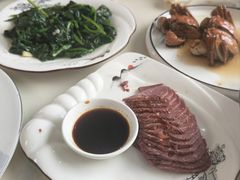 -七的湖·晚芳亭·阳澄湖农家菜·大闸蟹(莲花岛店)