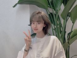 -BULB STUDIO 巴柏明星发型工作室