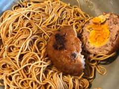 咸蛋黄狮子头-老外婆本帮面(塔城路店)
