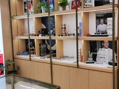 -吴良材眼镜(美罗城店)