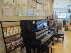 -柏斯音乐艺术中心·钢琴·吉他(上音店)