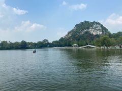 -星湖旅游景区七星岩