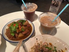 -CowCow其其·牛杂咖啡公司(六运店)