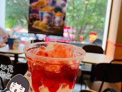 草莓新地-麦当劳(中山八路店)