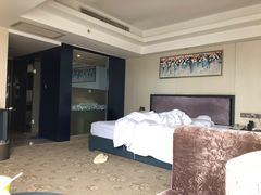 -天豪花香村酒店(贵阳花果园文创园店)