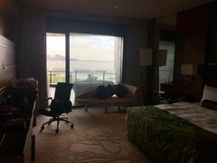 -上海滴水湖皇冠假日酒店