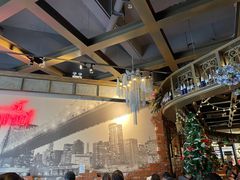 -玛格萝妮(汇智国际商业中心店)