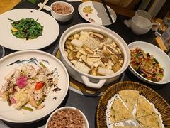 -黔蘑菇四季餐厅(观山湖店)