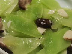 莴笋小花菇-小吊梨汤·北京菜·烤鸭(鸟巢店)