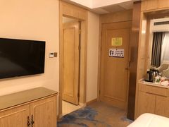-维也纳酒店(重庆西站巴国城店)