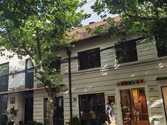 -乌鲁木齐路老洋房