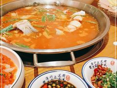 -新凯里酸汤鱼(飞山街店)
