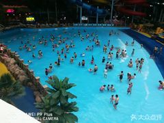 -青岛东方影都融创水世界
