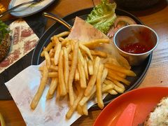 -FAT COW(虹梅路店)