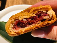 现烤鲜花饼-云海肴云南菜(浦江欢乐颂店)