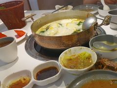 -洪氏嗨捞·广东猪肚鸡·椰子鸡火锅(西咸万象城店)