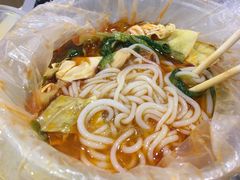 -二钢串叔麻辣烫(华龙大厦店)