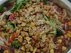-周良天山牛杂城(天山路总店)