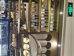 -钱小奴海鲜自助黑金店(杭州滨江龙湖店)