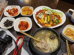 -釜山豚骨汤饭(芝罘万达广场店)
