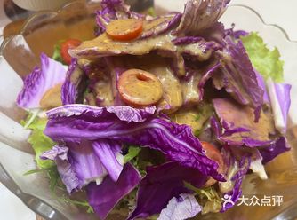 在城阳区夏庄街道的泓泰禧宴大酒店，每天都客满桌满