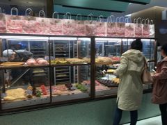 面包甜点陈列柜-奈雪的茶(亨特国际广场店)