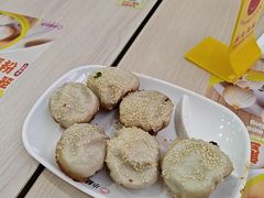 -小杨生煎(金山百联购物中心3楼店)