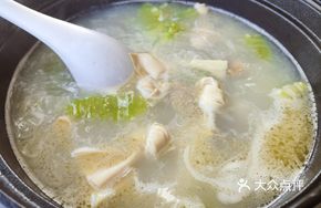 Suzhou-style Preserved Meat and Bamboo Shoots Hot Pot