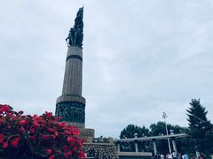 -人民防洪胜利纪念塔