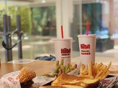 -The Habit Burger Grill 哈比特汉堡(复兴soho店)