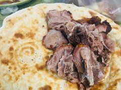 -艾力江和田馕坑烤肉店