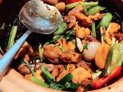 -八府香鸭·啫啫煲(华山路店)