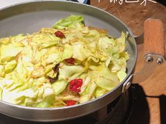 干锅包菜-东方红·湖南菜(金屿店)