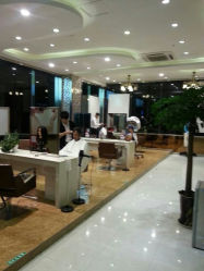 QQ图片20131225113537-佰亿Salon·烫染造型