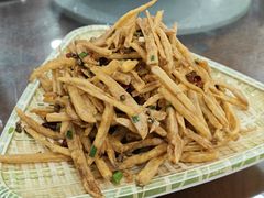-椒香川流不息川菜馆(二七北路店)