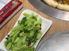 -咱屯子铁锅炖直营店(保利店)