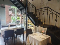 -LESCEDARS Brasserie Bistro香柏树