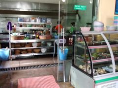 面包甜点陈列柜-汤锅大王(新平曹苏黄牛汤锅有限公司)