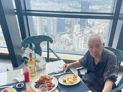 -锦厨国际自助餐厅 · 云端景观 (昆明索菲特大酒店)