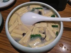 上汤虾仁鲜腐竹-禾珍珠家常小馆(河南博物院店)