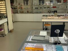 -潘多拉眼镜·蔡司依视路明月(潘家园店)