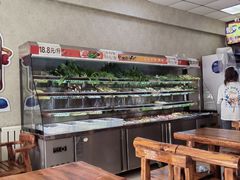 -不起眼麻辣烫凉皮店