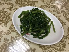 -新峰肉骨茶
