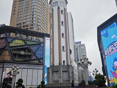 -人民解放纪念碑