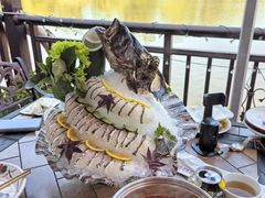 -靓海海鲜火锅(水上湖边观景店)