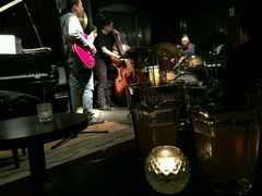 -东岸Cafe 爵士俱乐部