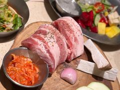 -蚂蚁洞·烤肉大营地(上海静安大悦城店)