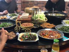 -茅台镇网红溶洞餐厅·茅帮菜馆