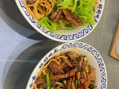 -梅溪·小伙子干挑面(安吉总店)